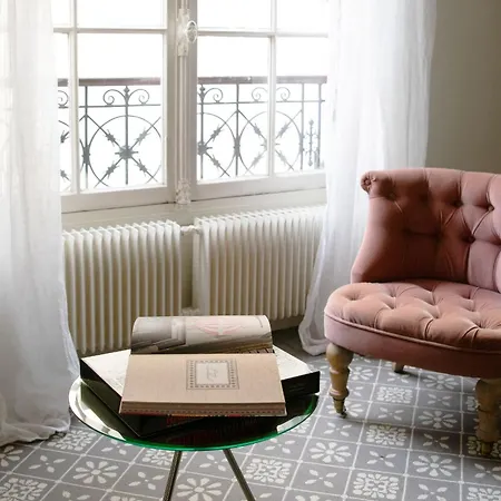 Bnbnova - Eiffel Tower & Les Invalides - 1br Paris